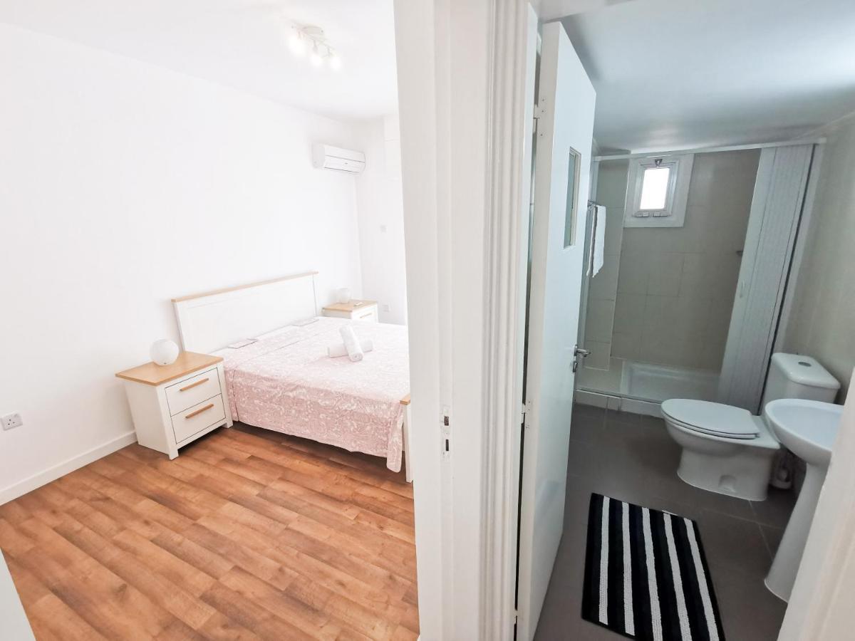Island Time Holiday Apartment Larnaca Exterior photo